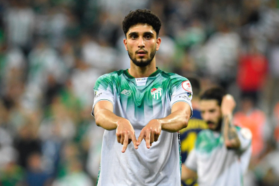 Bursaspor’la yolları ayrılan Emrehan Gedikli’den açıklama!