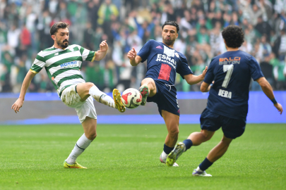 Bursaspor zirveyi kaybetti! Timsah’ı hangi maçlar bekliyor?