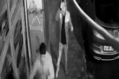 Şanlıurfa'da arkadaşlarıyla şakalaşırken çarptığı camın kırılması ile iş yerinin içine düştü