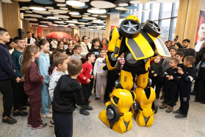 Bursa Osmangazi Belediyesi sömestr tatilinde çocukları bilimle buluşturdu