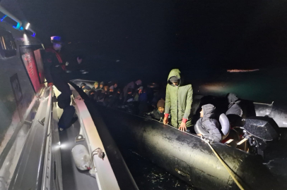 Balıkesir'de 3'ü çocuk 29 düzensiz göçmen yakalandı