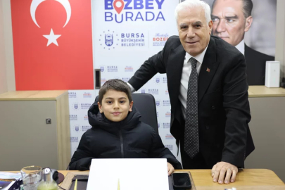 Bozbey: Kente hizmet etmenin onurunu yaşıyoruz