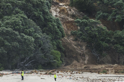 Yeni Zelanda'da sel ve toprak kaymaları meydana geldi