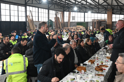 Bursa Karacabey Belediye Başkanı Karabatı emekçileri kahvaltıda ağırladı