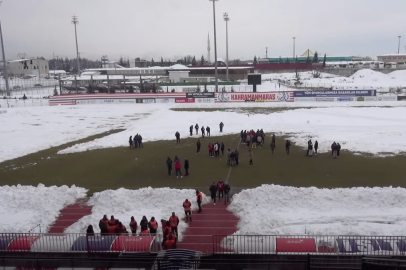 Bursaspor’un gözü o maçtaydı! Ertelendi…