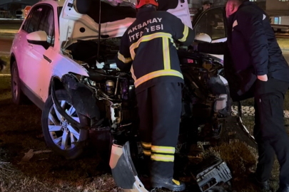 Aksaray'da kazaya karışan araçta yangın paniği