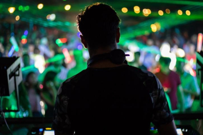 Gece kulüplerinde operasyon alarmı! Çöpler ve tuvaletler bile takipte, garsonlar gözlerini dört açıyor...