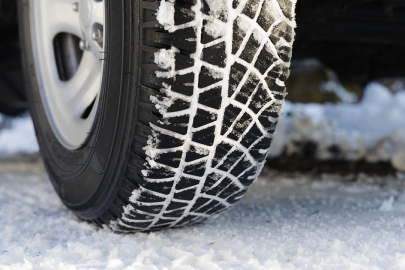 Uzmanlardan soğuk havalarda lastik basıncını düşürmeyin uyarısı