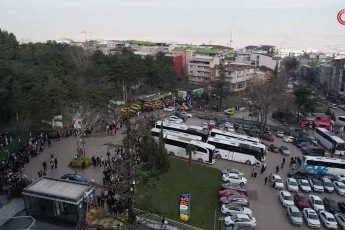 Bursa'da Uludağ'a çıkmak isteyenler saatlerce bekledi!