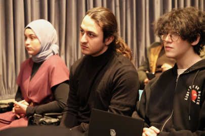 Bursa Osmangazi’de gençlere yol gösteren söyleşi