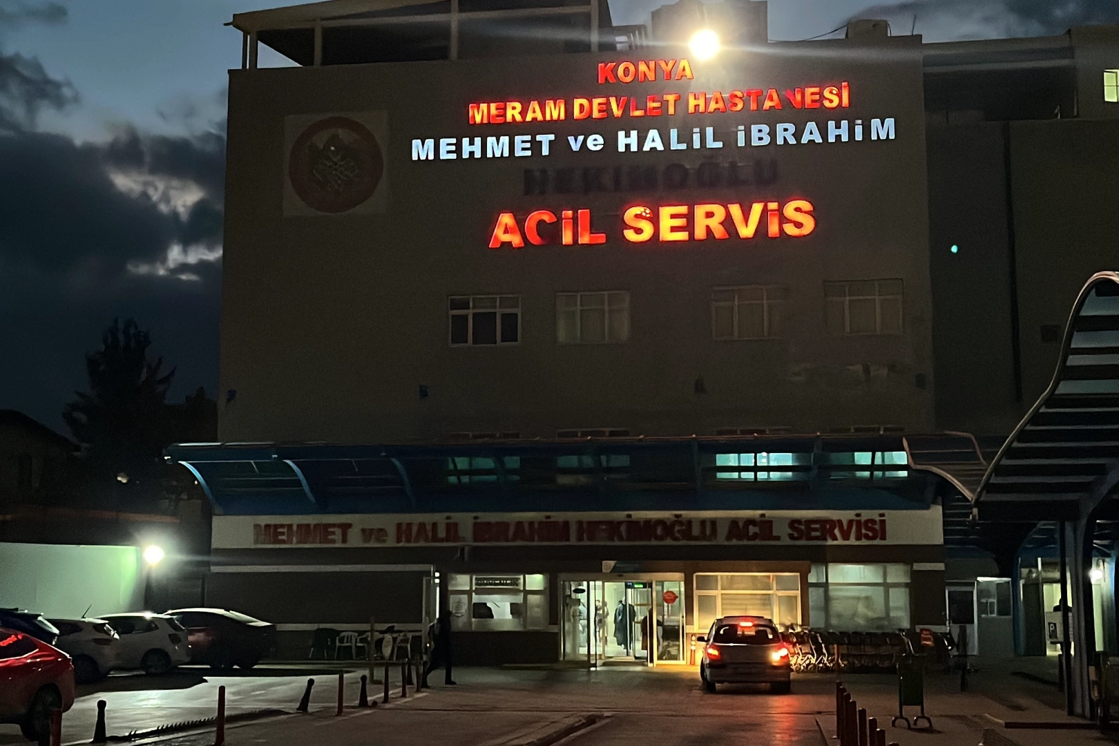 Konya'da motosiklet otobüs durağına çarptı: 1 ölü