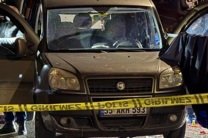 Yasak aşk cinayeti: Boğazını kesip başına satırla vurarak katletti!