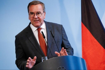 Almanya'dan Trump'a NATO tepkisi: Özür dileyin