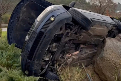 Aydın Söke’de otomobil refüje devrildi: 2 yaralı