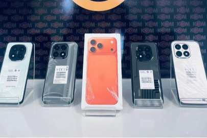 Muş'ta kargo paketinden kaçak telefon çıktı