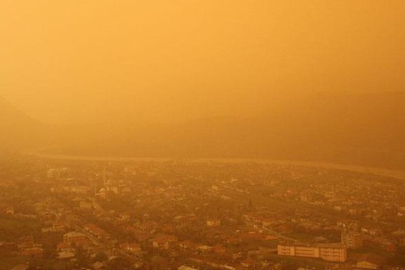 Bursalılar dikkat: Türkiye'ye giriş yaptı! Kapıları camları kapatın...