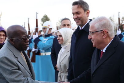 Erdoğan, Nijerya Cumhurbaşkanı Tinubu’yu törenle karşıladı