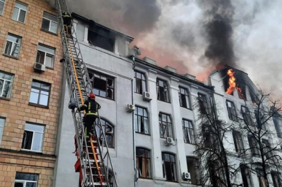 Ukrayna: Rusya'nın Harkiv bölgesinde yolcu trenine düzenlediği İHA saldırısında 3 kişi öldü