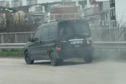 Bursa'da otobanda ters yöne giren araç trafiği kilitledi