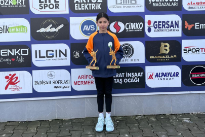 Osmangazi Belediyespor’dan çifte şampiyonluk