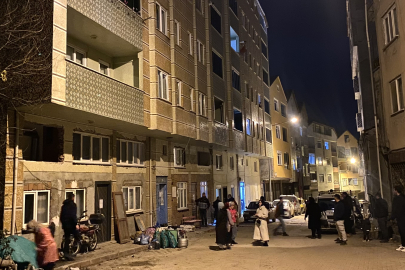 Sinop'ta 7 katlı bina istinat duvarının yıkılma riskine karşı boşaltıldı