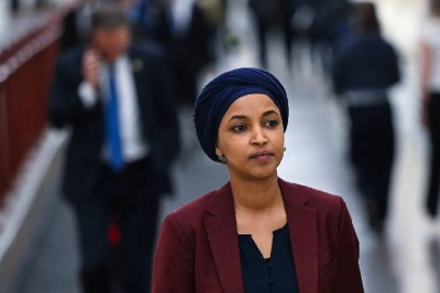 Somali asıllı Temsilciler Meclisi üyesi Ilhan Omar'a Minneapolis'te saldırı