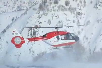 Bingöl’de rahatsızlanan genç, ambulans helikopterle hastaneye yetiştirildi