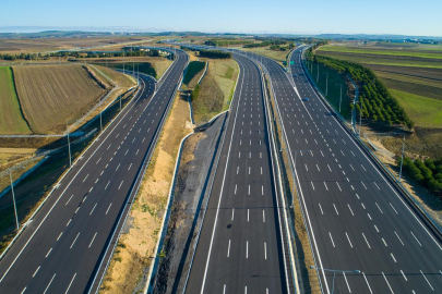 Bölünmüş yol ve otoyollar sayesinde 768 milyon saat tasarruf sağlandı