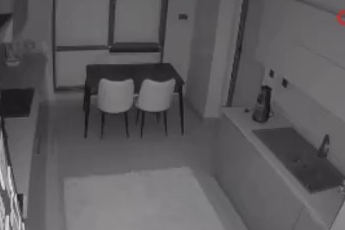 Bursa'da yeni binadaki dairenin tavanı çöktü