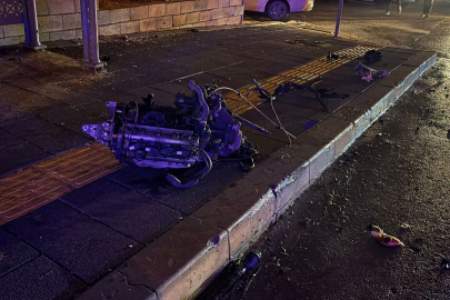 Gaziantep'te yağış sonrası çöken yol kazaya neden oldu: 3 yaralı