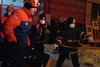 Kars'ta asansör boşluğuna düşen bir kişi hayatını kaybetti