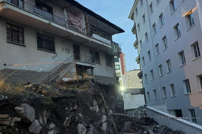 Altındağ’da inşaat kazısında temeli zedelenen bina boşaltıldı