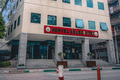 Bursa Kestel Belediyesi’ne canlı yayın tepkisi! "Şeffaflık kapıda değil ekranda olur”