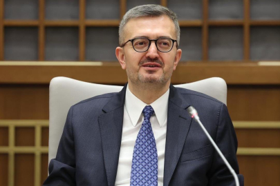 İletişim Başkanı Duran: TRT, Türkiye'nin hakikatini ve değerlerini temsil ediyor