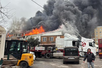 İstanbul Ataşehir'de iş yeri yangını