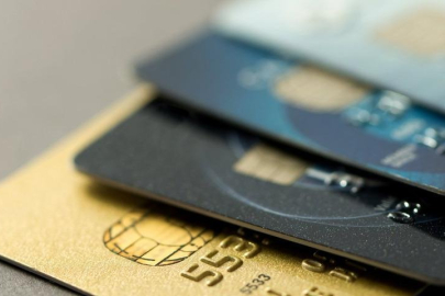 Kredi kartı limitleri düşürülüyor: Borç yapılandırması bekleyenler dikkat!