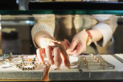 Kuyumcularda sıra var! Herkes paladyum, platin ve bakırı soruyor ama dikkat: Paranızı kaptırmayın