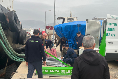 Antalya Alanya'da denizde erkek cesedi bulundu