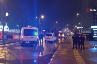 Bursa’da film gibi operasyon! El bombası ve silah ele geçirildi