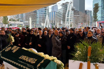 Şarkıcı Fatih Ürek son yolculuğuna uğurlandı