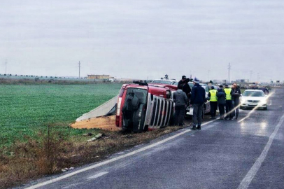 Tekirdağ Muratlı'da kamyon devrildi