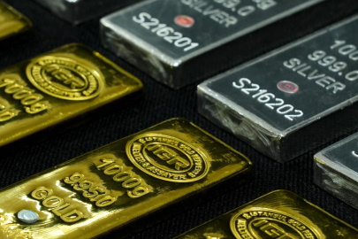 Altın ve gümüş fiyatları geriliyor