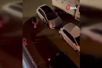 Bursa'da sağanak hayatı felç etti! Aracına sandalyeyle böyle bindi