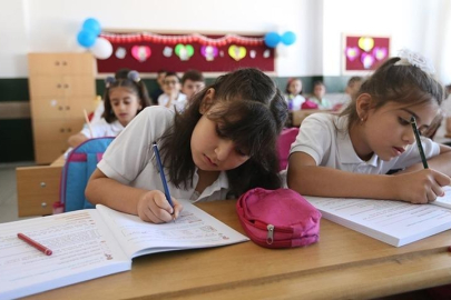 MEB'den herkesi ilgilendiren haber! Mart ayında iki tatil birleşiyor