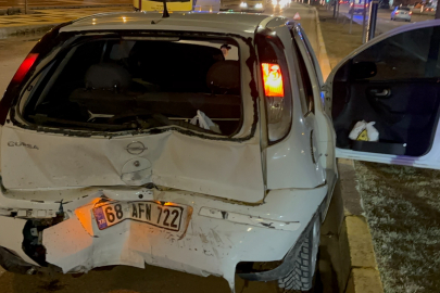 Aksaray'da alkollü sürücü önündeki araca çarptı: 6 yaralı
