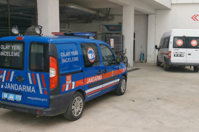 Aksaray'da üzerine çatı düşüp ölen vatandaş son yolculuğuna uğurlandı