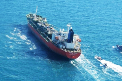 İran’dan Hürmüz Boğazı'nda ABD bandıralı petrol tankerine el koyma girişimi