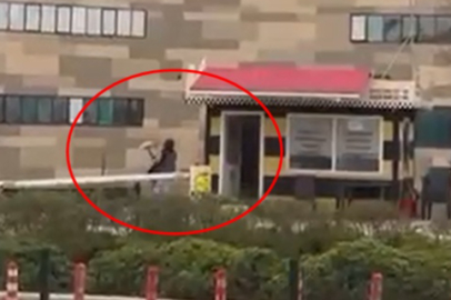 Bursa'da taksiye binemeyen kadın, durak camlarını kırdı