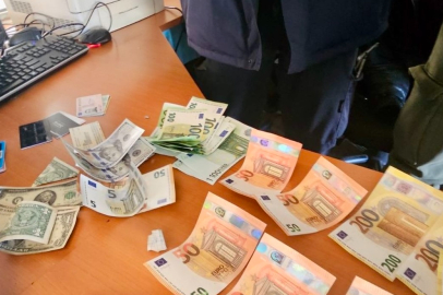 Edirne'de sınırda sahte Euro ele geçirildi, Bulgar sürücü gözaltında