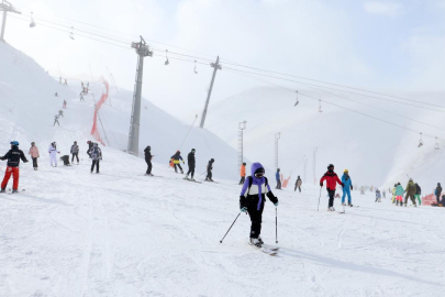 Kayak merkezlerinde en fazla kar Palandöken'de